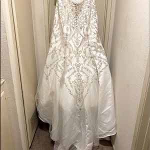 David’s Bridal Ivory color gown  size 18w with sequin, beads abs tulle.